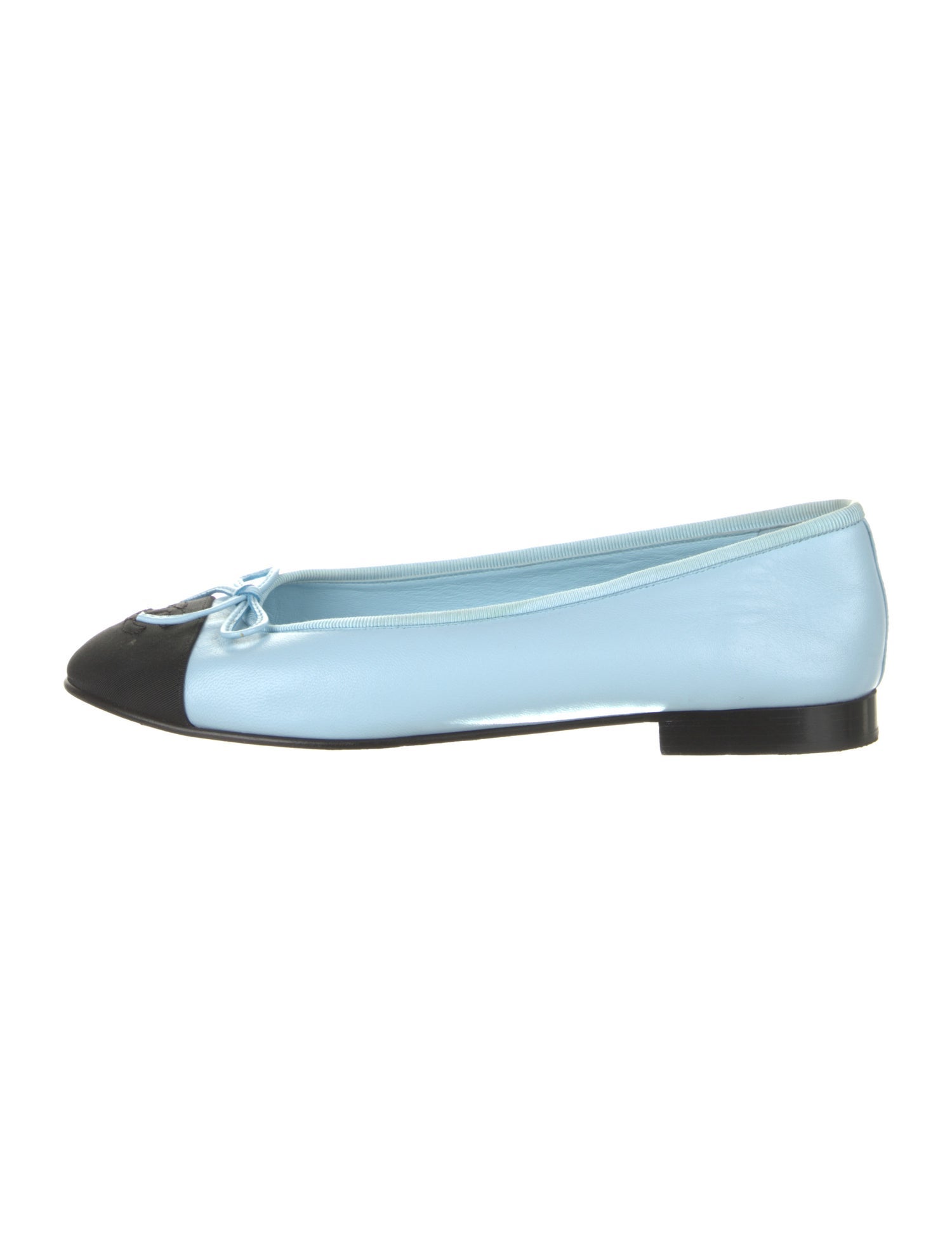 Chanel Interlocking CC Logo Leather Ballet Flats