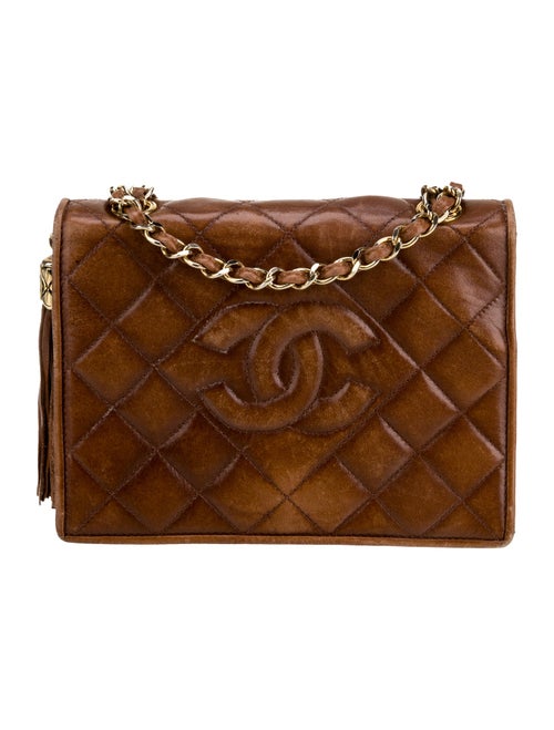 Chanel Diamond Quilt CC Flap Bag