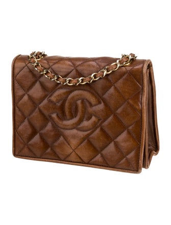 Chanel Diamond Quilt CC Flap Bag