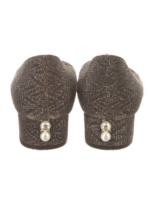 Chanel Interlocking CC Logo Crystal Embellishments Pumps