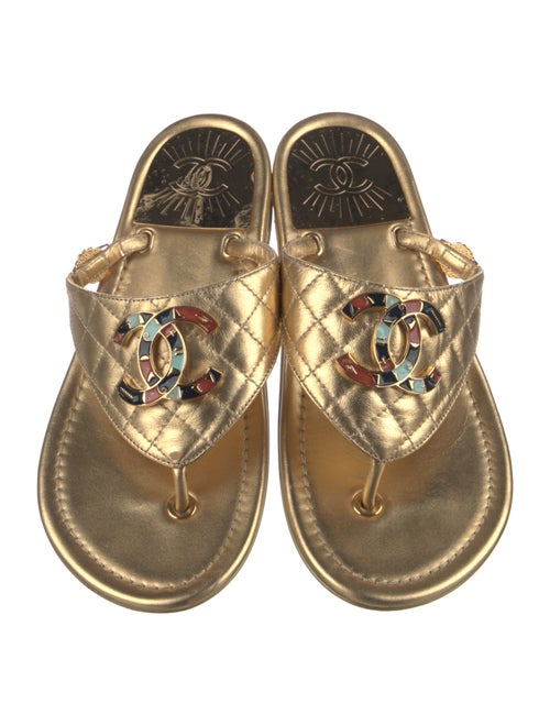 Chanel Interlocking CC Logo Leather Flip Flops