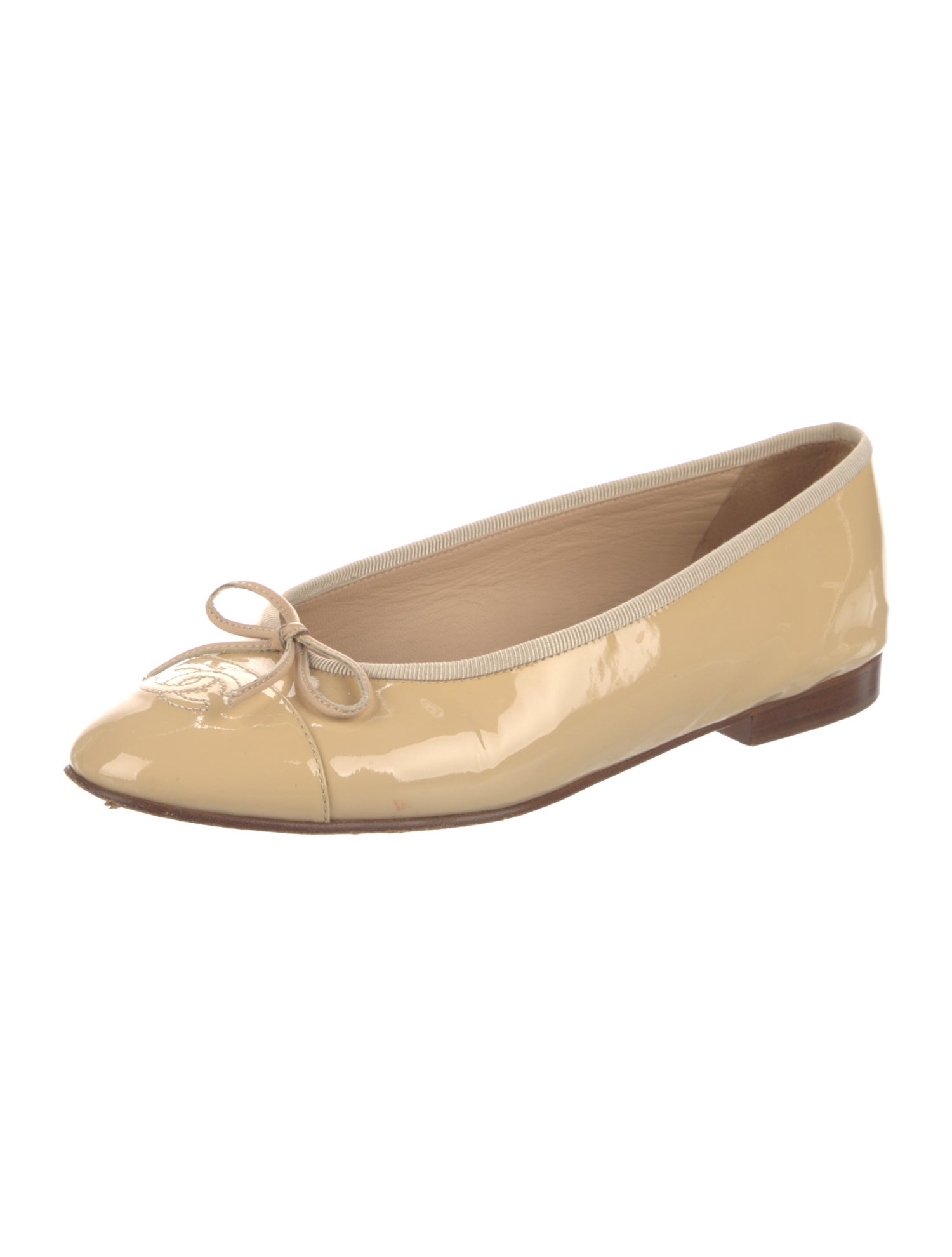 Chanel Interlocking CC Logo Patent Leather Ballet Flats
