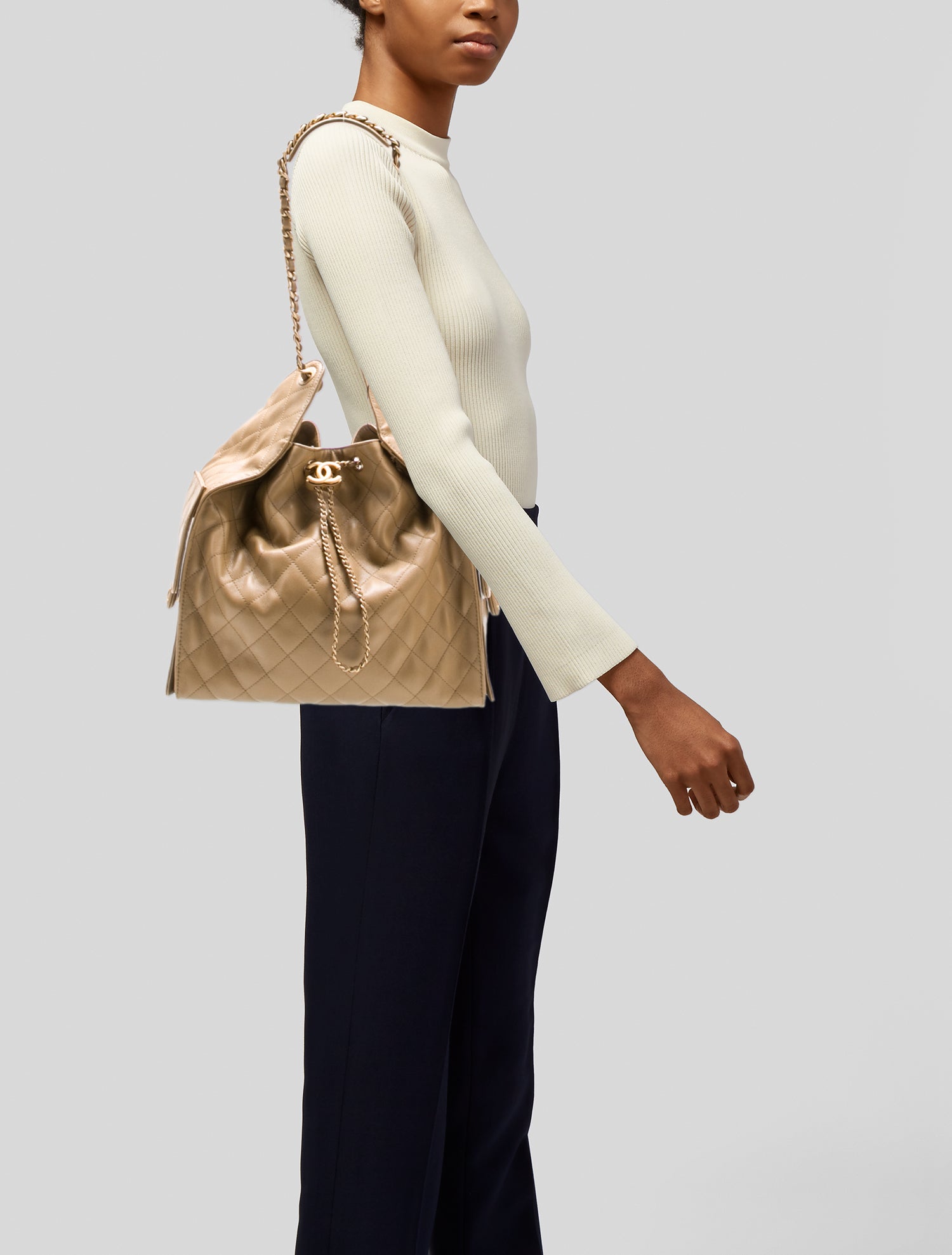 Chanel 2025 Medium 25 Hobo w/Tags