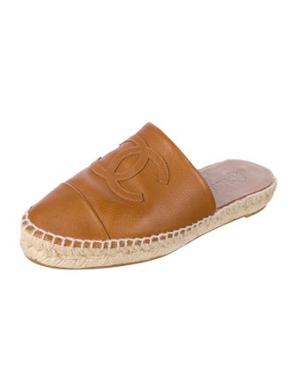 Chanel 2018 Interlocking CC Logo Espadrilles