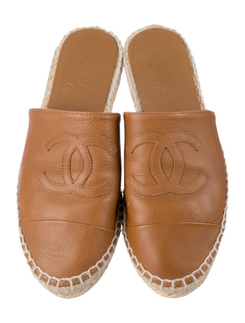 Chanel 2018 Interlocking CC Logo Espadrilles