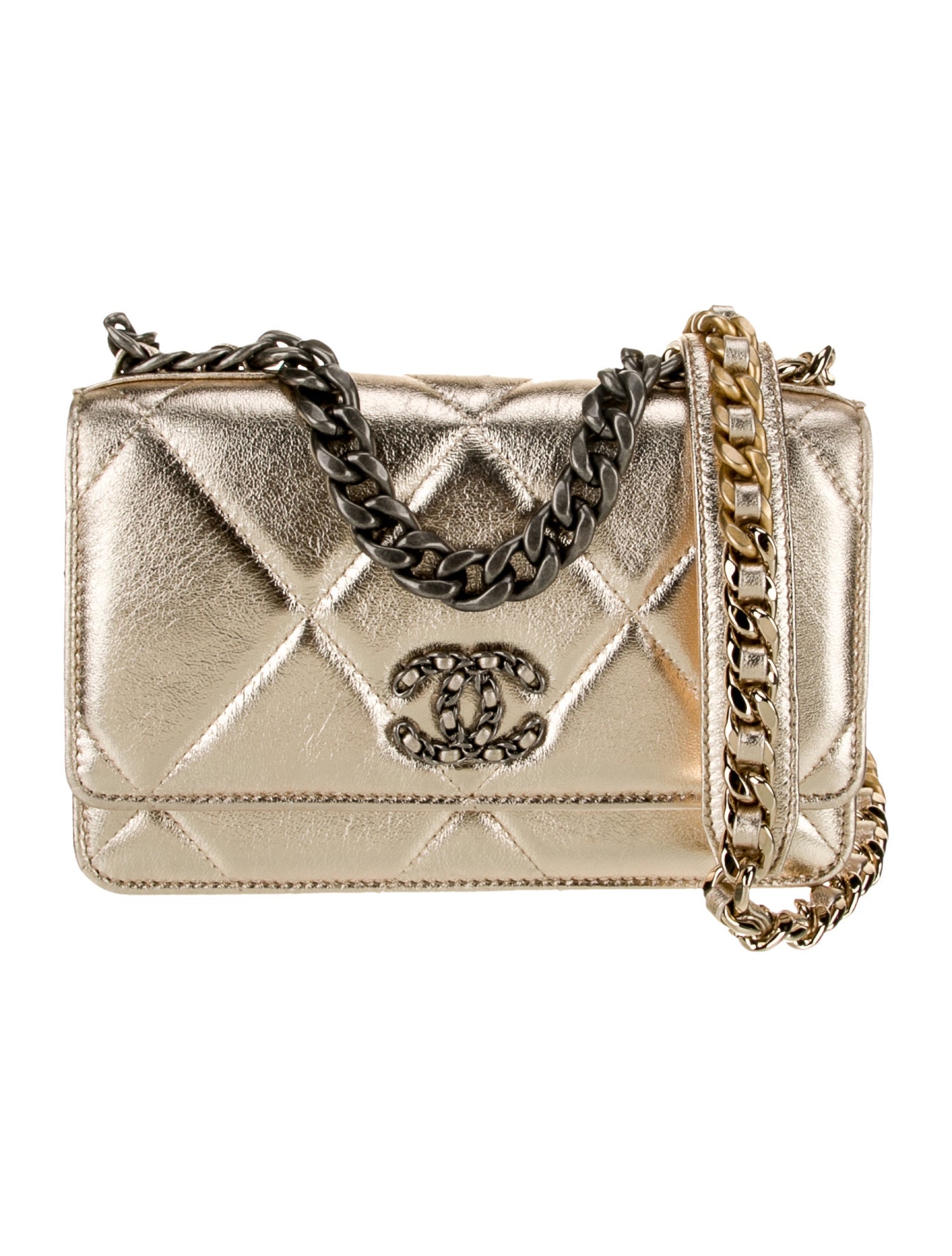 Chanel 19 Wallet On Chain