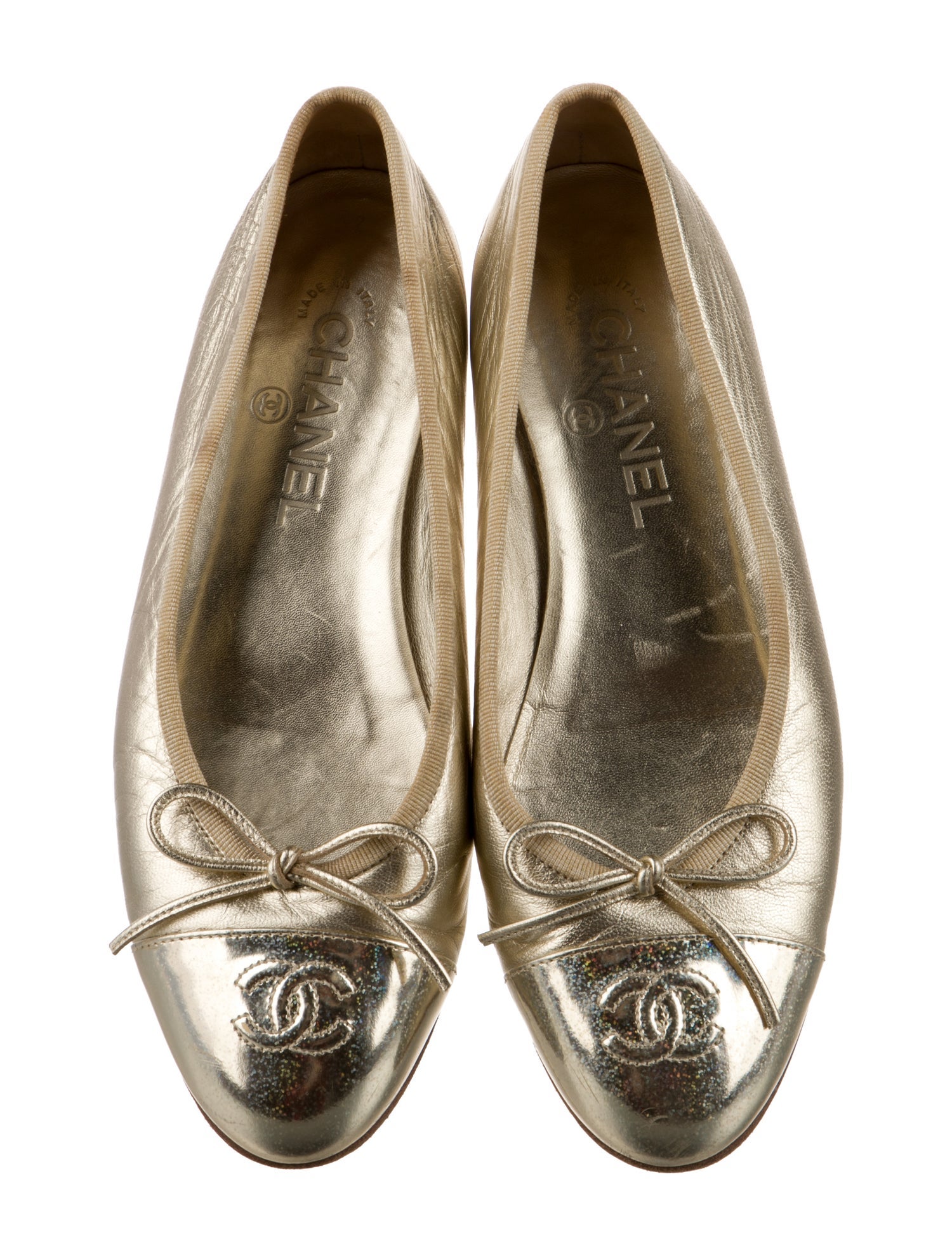 Chanel Interlocking CC Logo Leather Ballet Flats