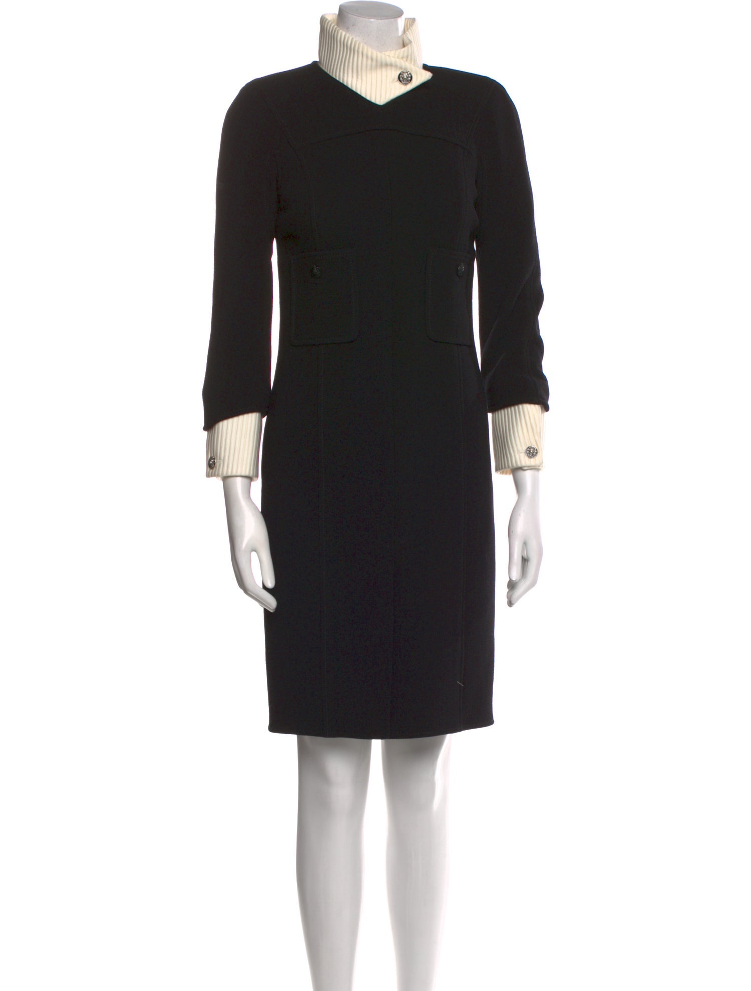 Chanel 2009 Knee-Length Dress