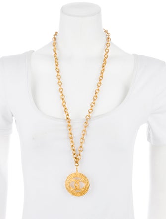 Chanel Vintage CC Pendant Necklace