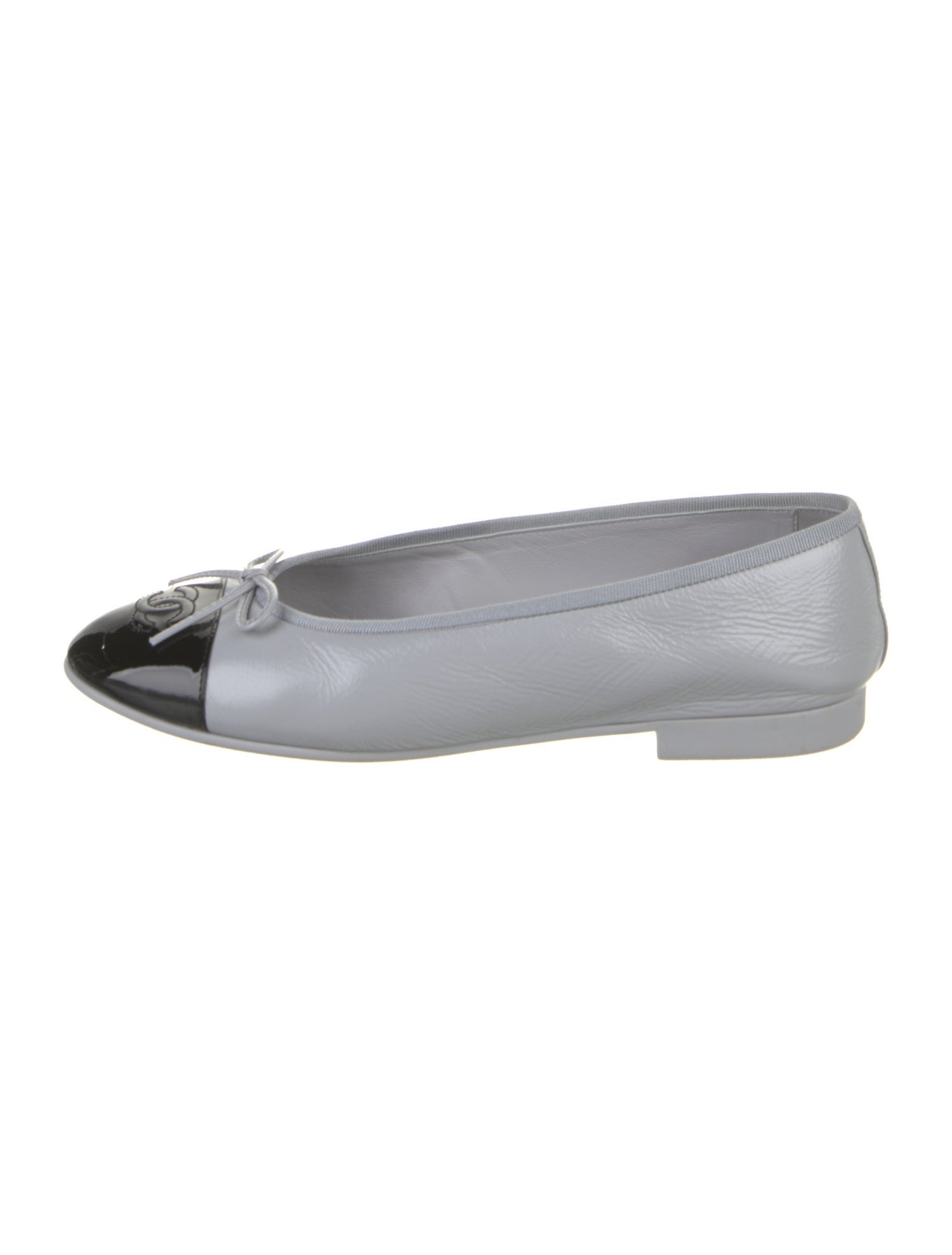 Chanel Interlocking CC Logo Leather Ballet Flats