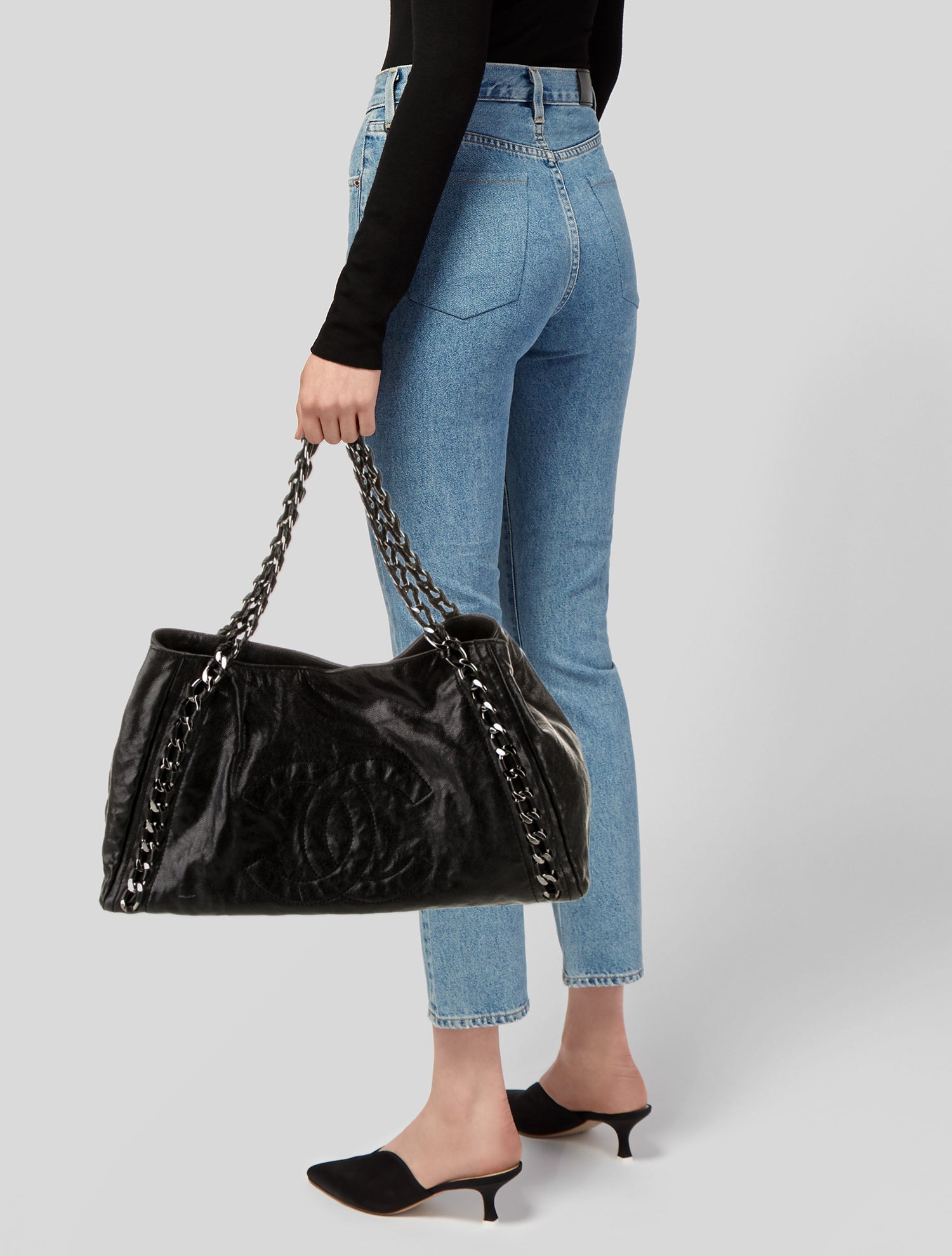 Chanel E/W Modern Chain Tote