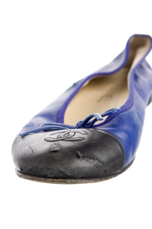 Chanel Interlocking CC Logo Leather Ballet Flats