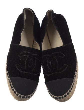 Chanel 2017 Interlocking CC Logo Espadrilles