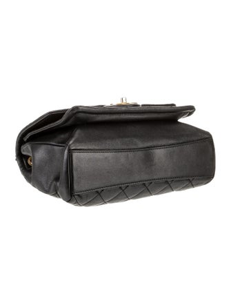 Chanel Medium Chain Link Flap Bag