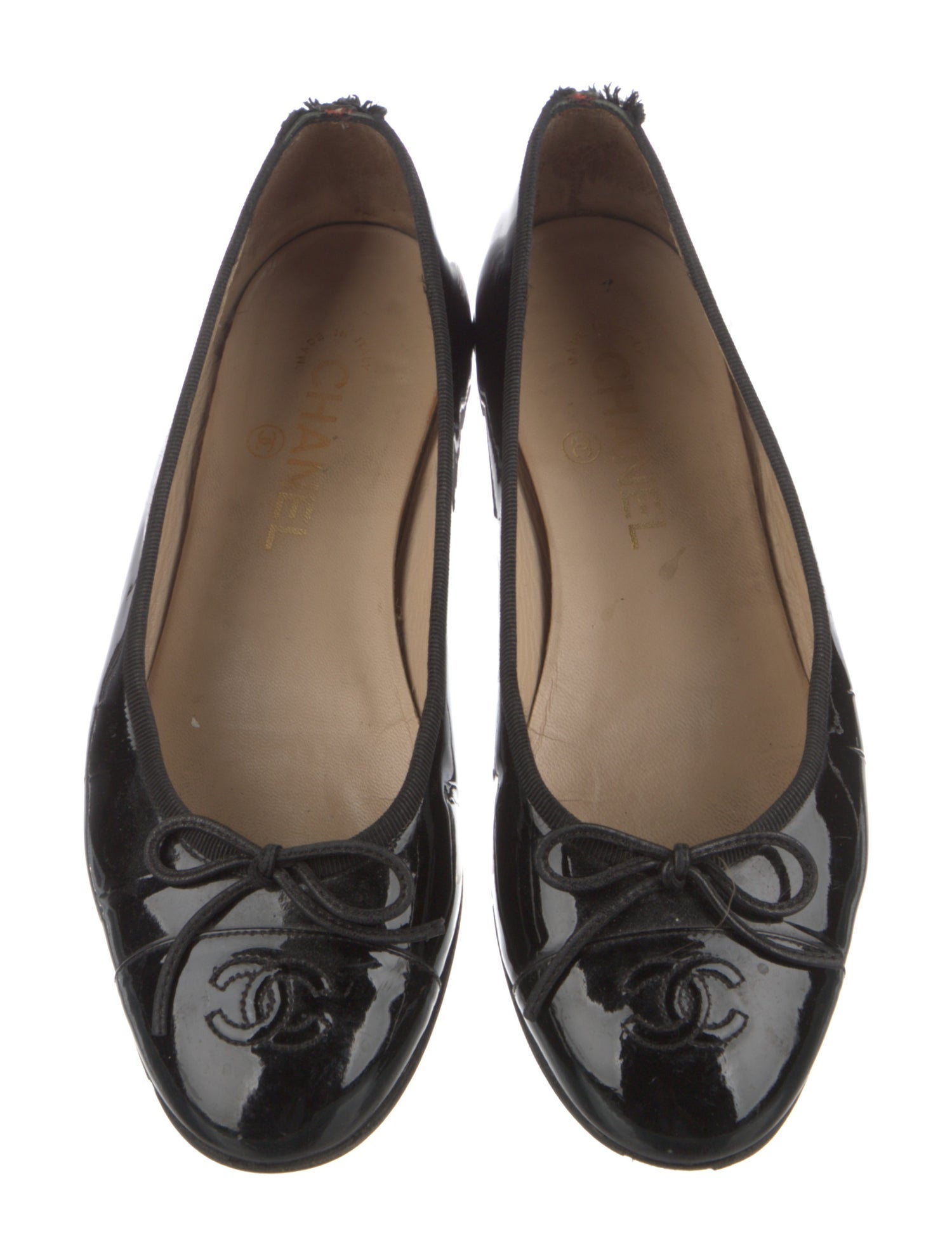 Chanel Interlocking CC Logo Patent Leather Ballet Flats