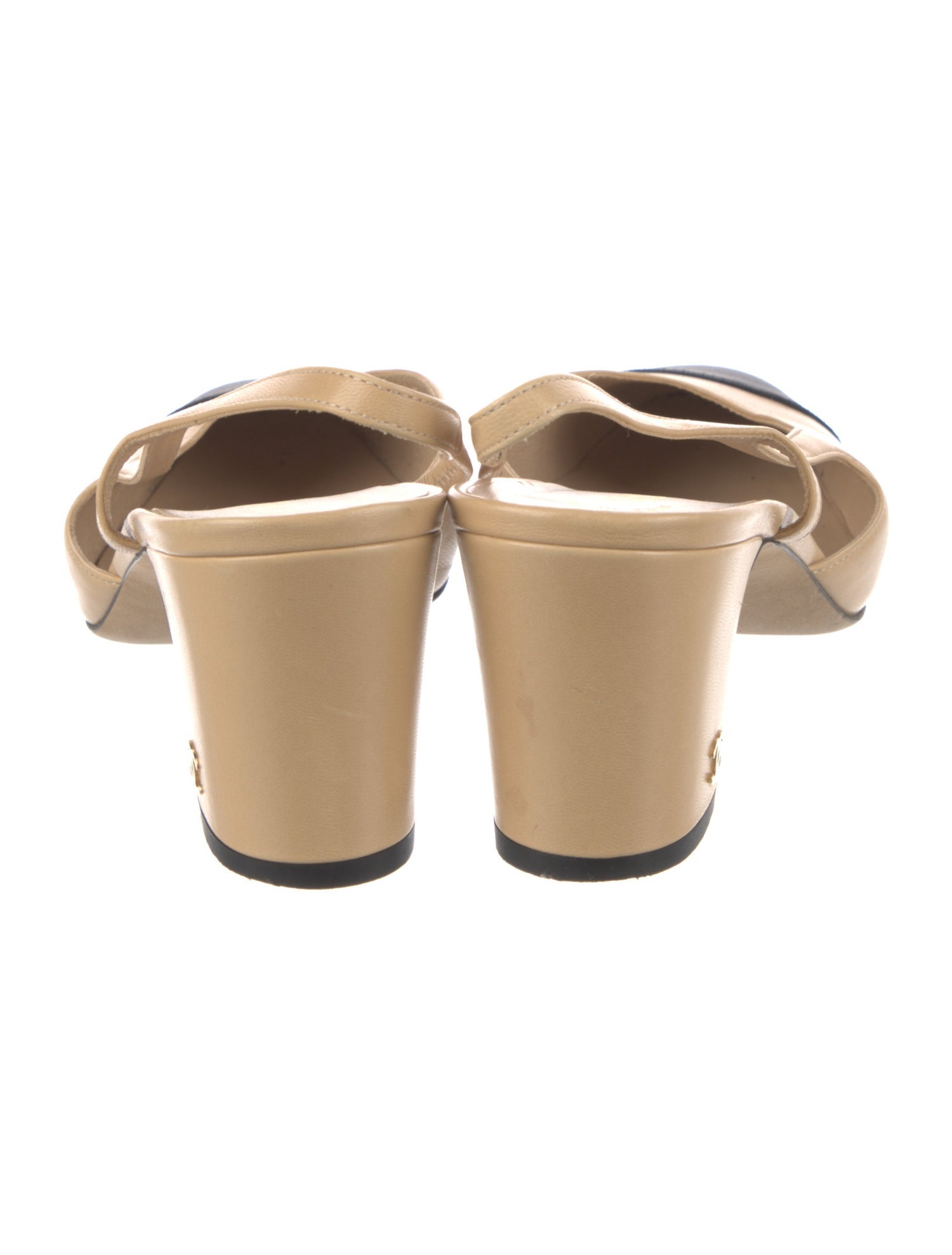 Chanel Interlocking CC Logo Leather Slingback Pumps