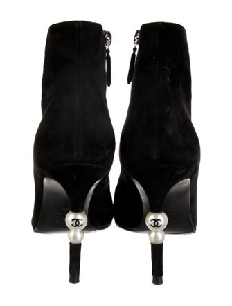 Chanel 2020 Interlocking CC Logo Boots