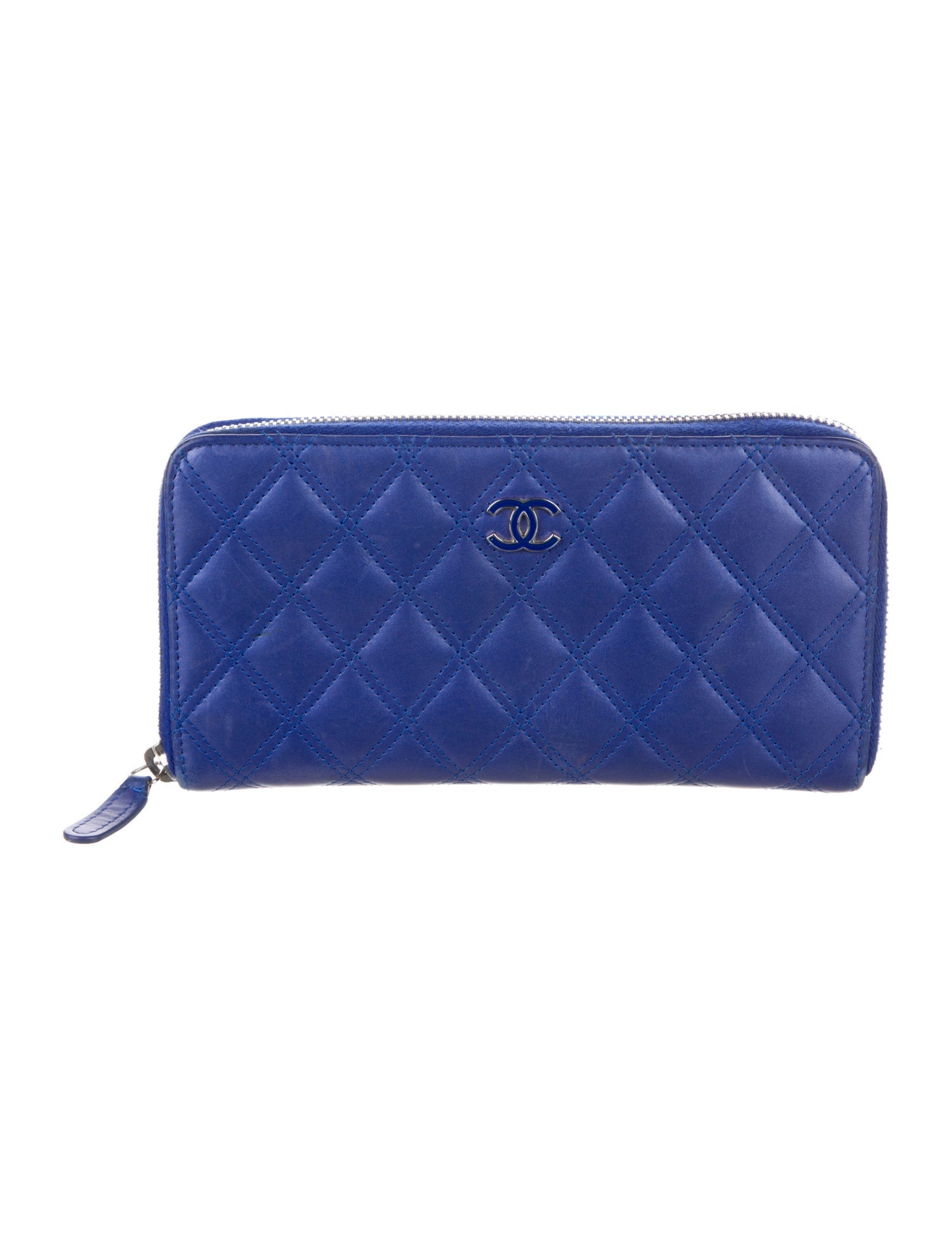 Chanel 2014-2015 Diamond Stitched Zip Around Continental Wallet