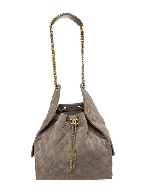 Chanel Medium 25 Hobo