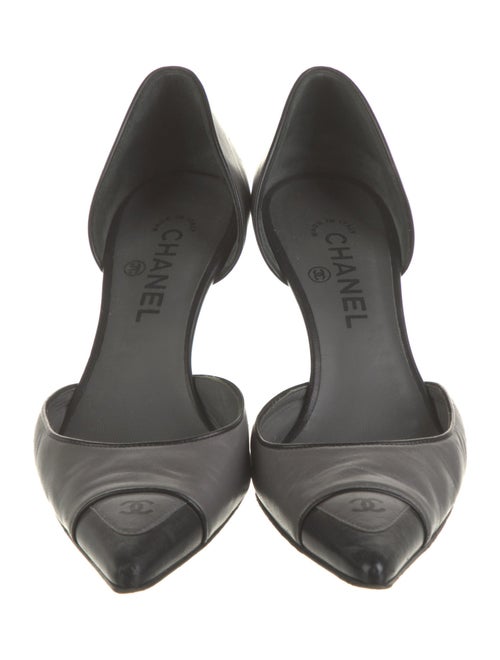 Chanel Interlocking CC Logo Leather D'Orsay Pumps