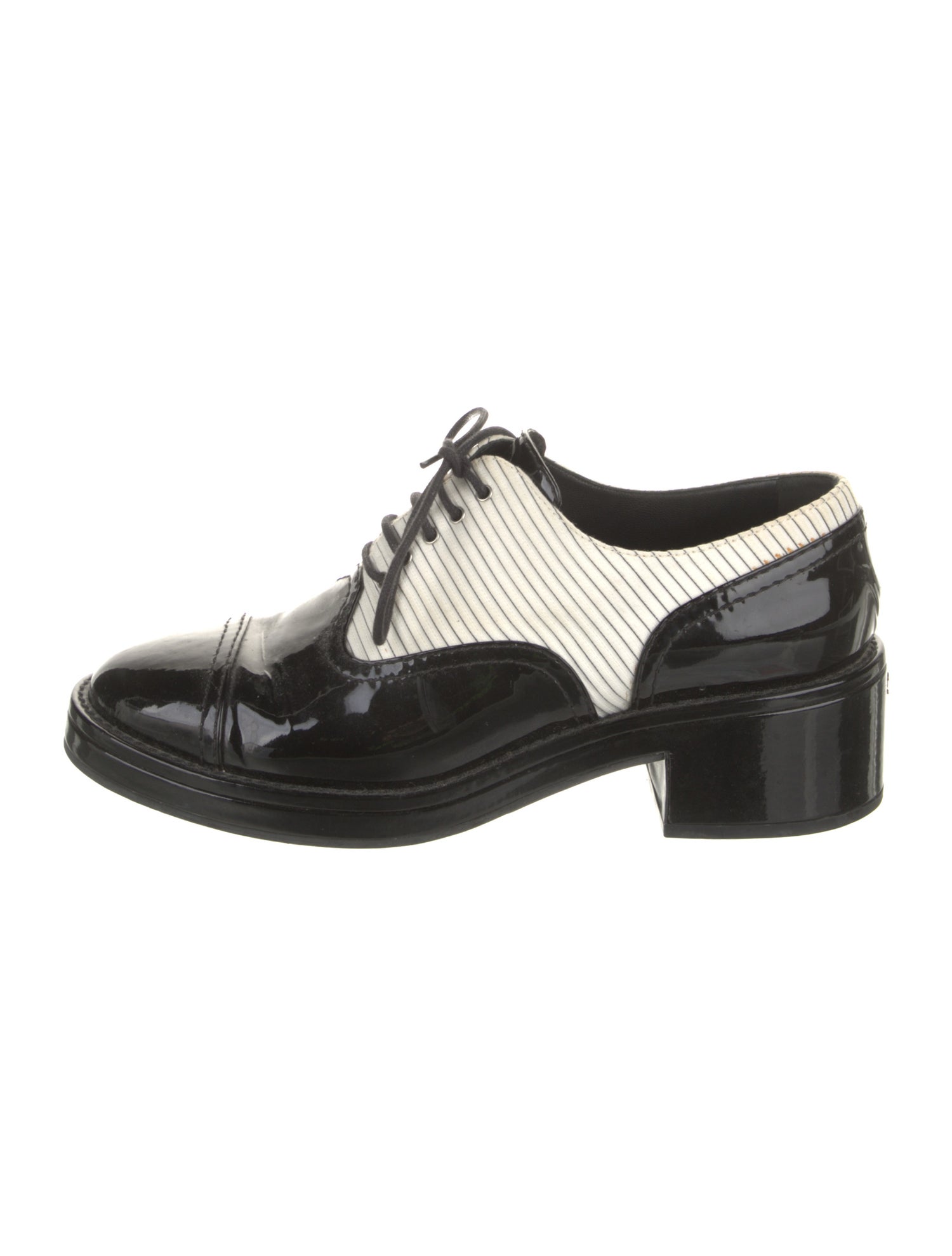 Chanel 2015 Interlocking CC Logo Oxfords