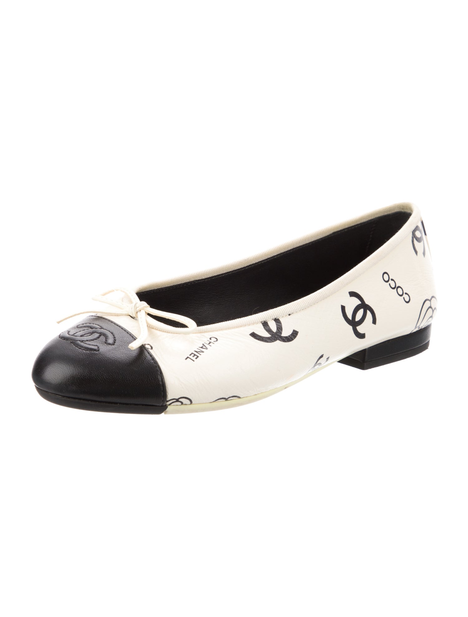 Chanel 2023 Interlocking CC Logo Ballet Flats