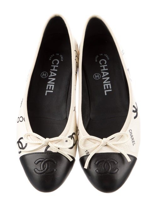 Chanel 2023 Interlocking CC Logo Ballet Flats