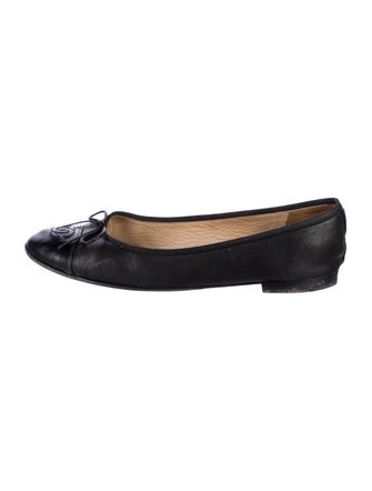 Chanel Interlocking CC Logo Leather Ballet Flats