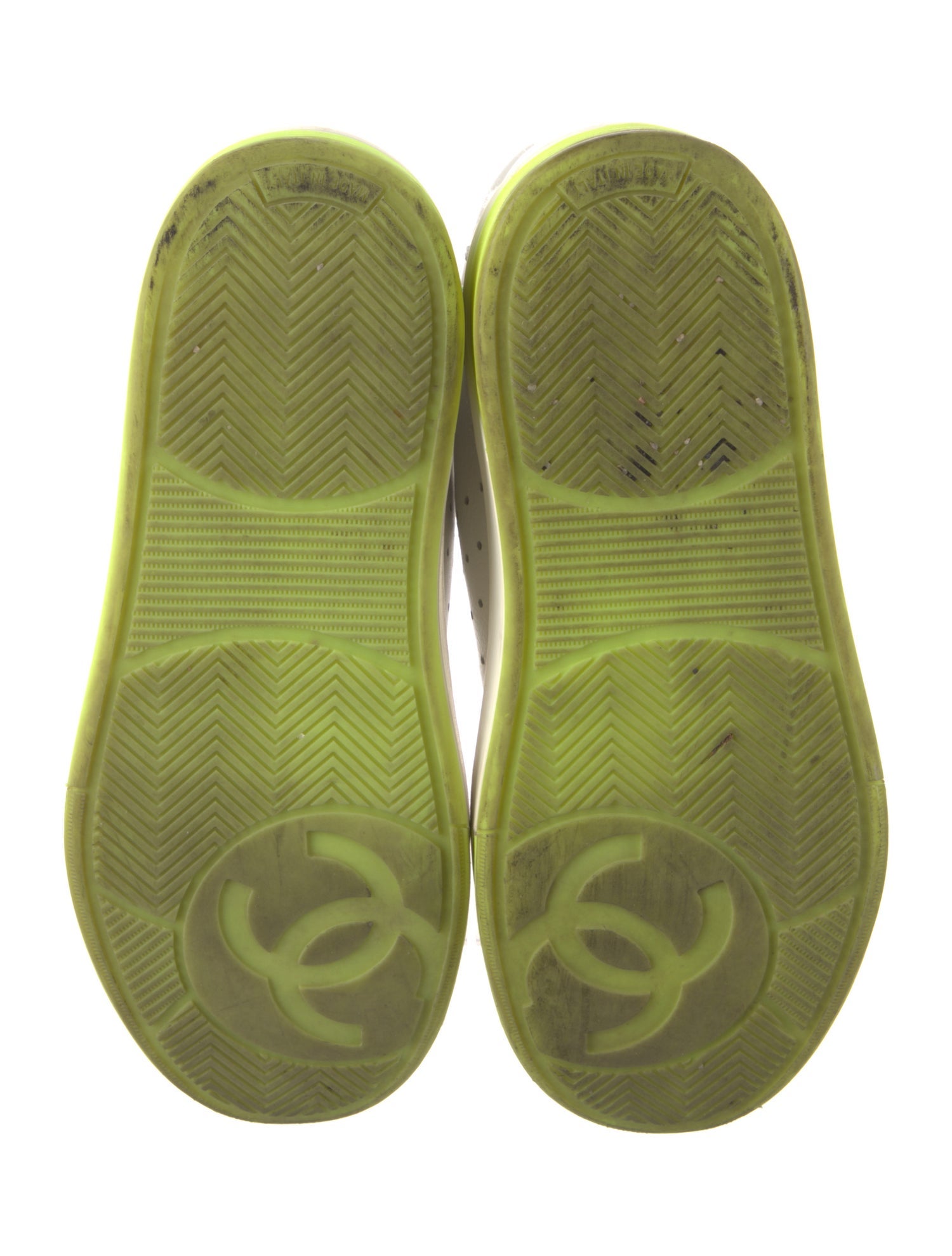 Chanel Interlocking CC Logo Leather Sneakers