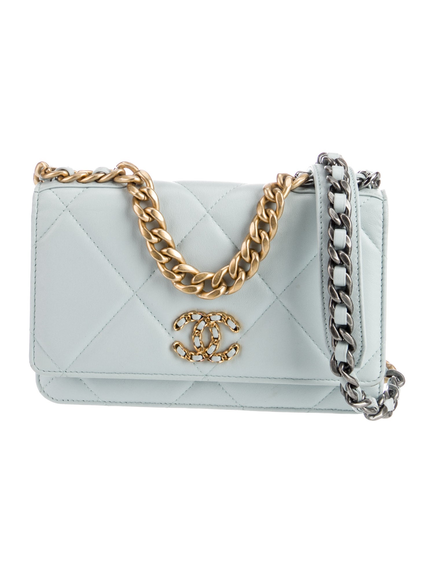 Chanel 19 Wallet On Chain