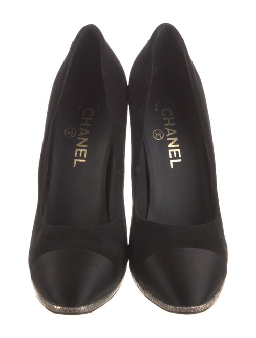 Chanel 2016 Interlocking CC Logo Pumps