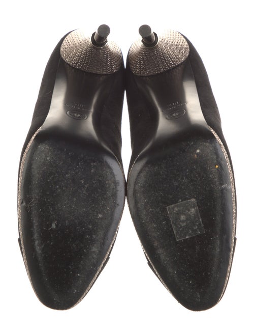 Chanel 2016 Interlocking CC Logo Pumps