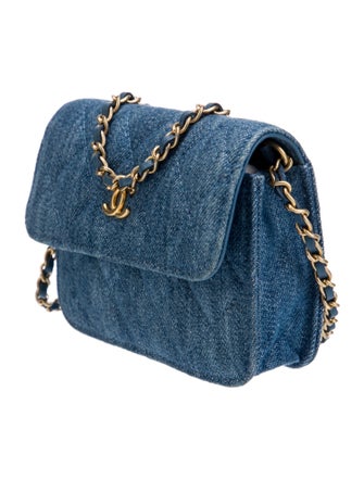 Chanel Mini Pearl Crush Clutch w/ Chain