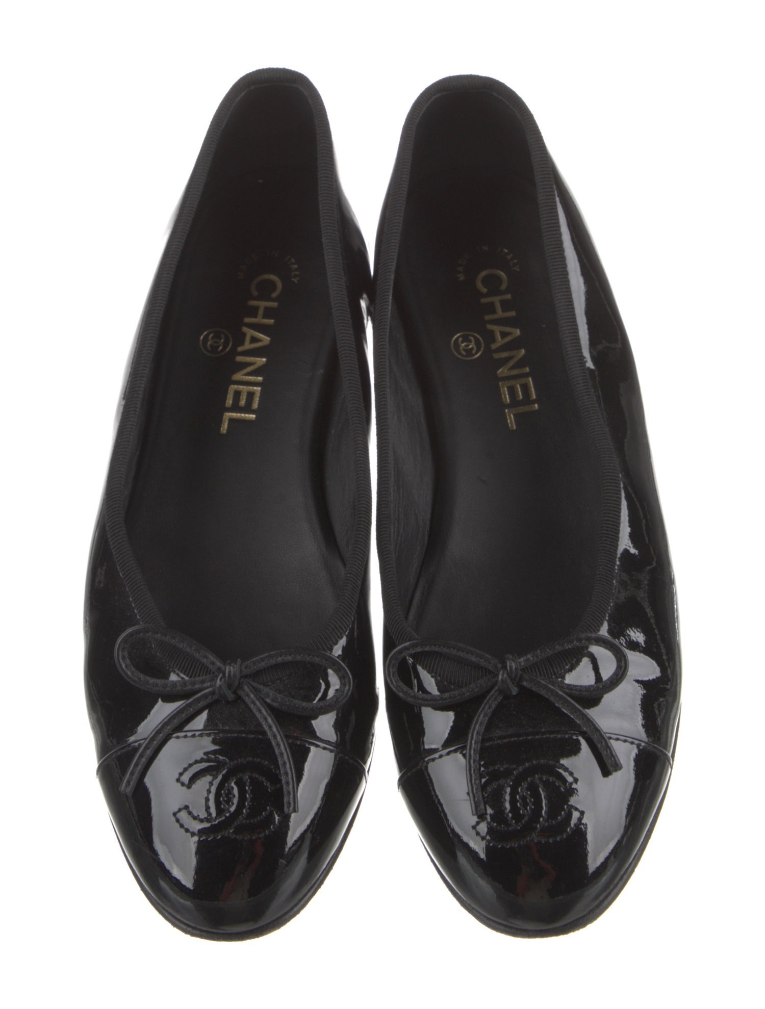 Chanel Interlocking CC Logo Patent Leather Ballet Flats