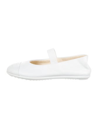 Chanel Interlocking CC Logo Leather Slingback Flats