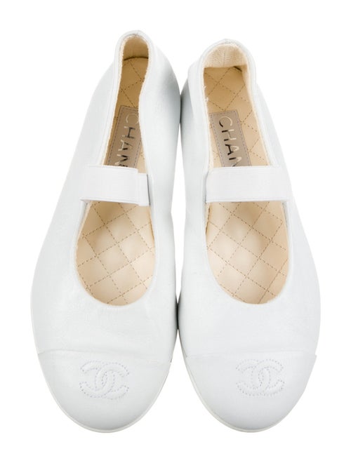Chanel Interlocking CC Logo Leather Slingback Flats