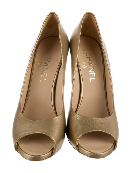 Chanel Interlocking CC Logo Leather Slingback Sandals