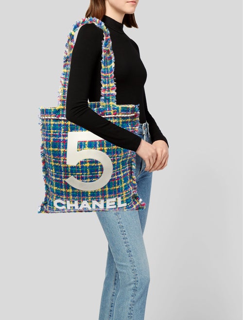 Chanel Tweed N°5 Tote