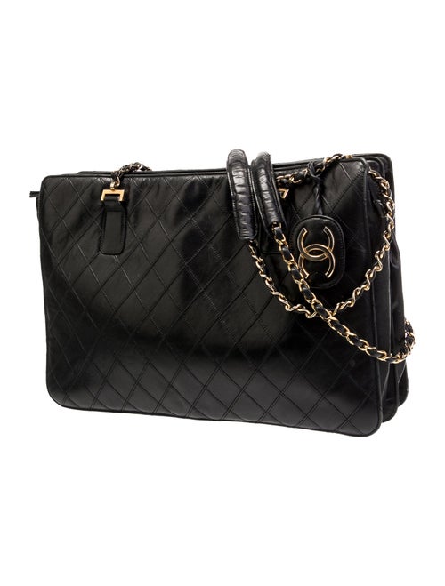 Chanel Quilted Chain Shoulder Bag