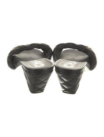 Chanel 2022 Interlocking CC Logo Slides