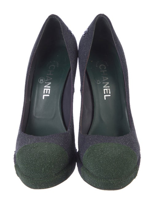 Chanel 2011 Interlocking CC Logo Pumps