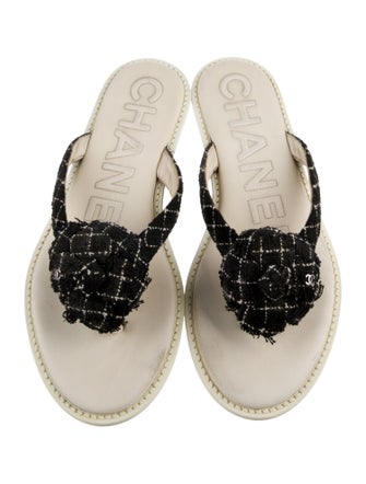 Chanel 2016 Interlocking CC Logo Flip Flops