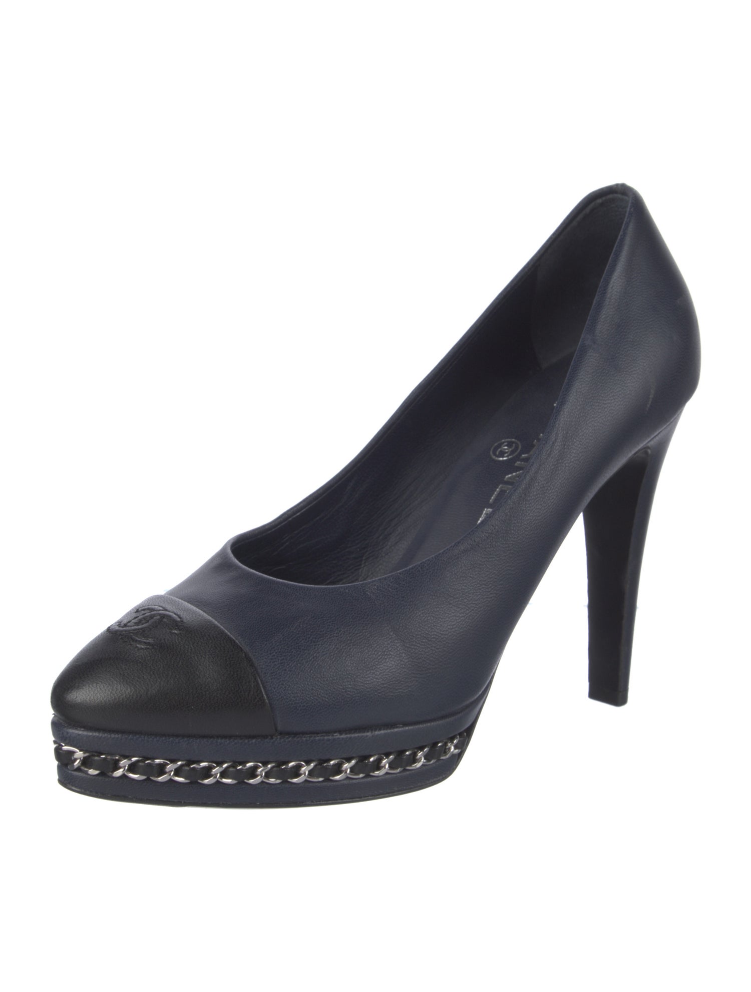Chanel Interlocking CC Logo Leather Pumps