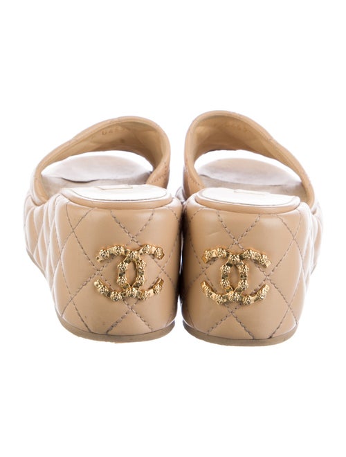 Chanel Interlocking CC Logo Leather Slides