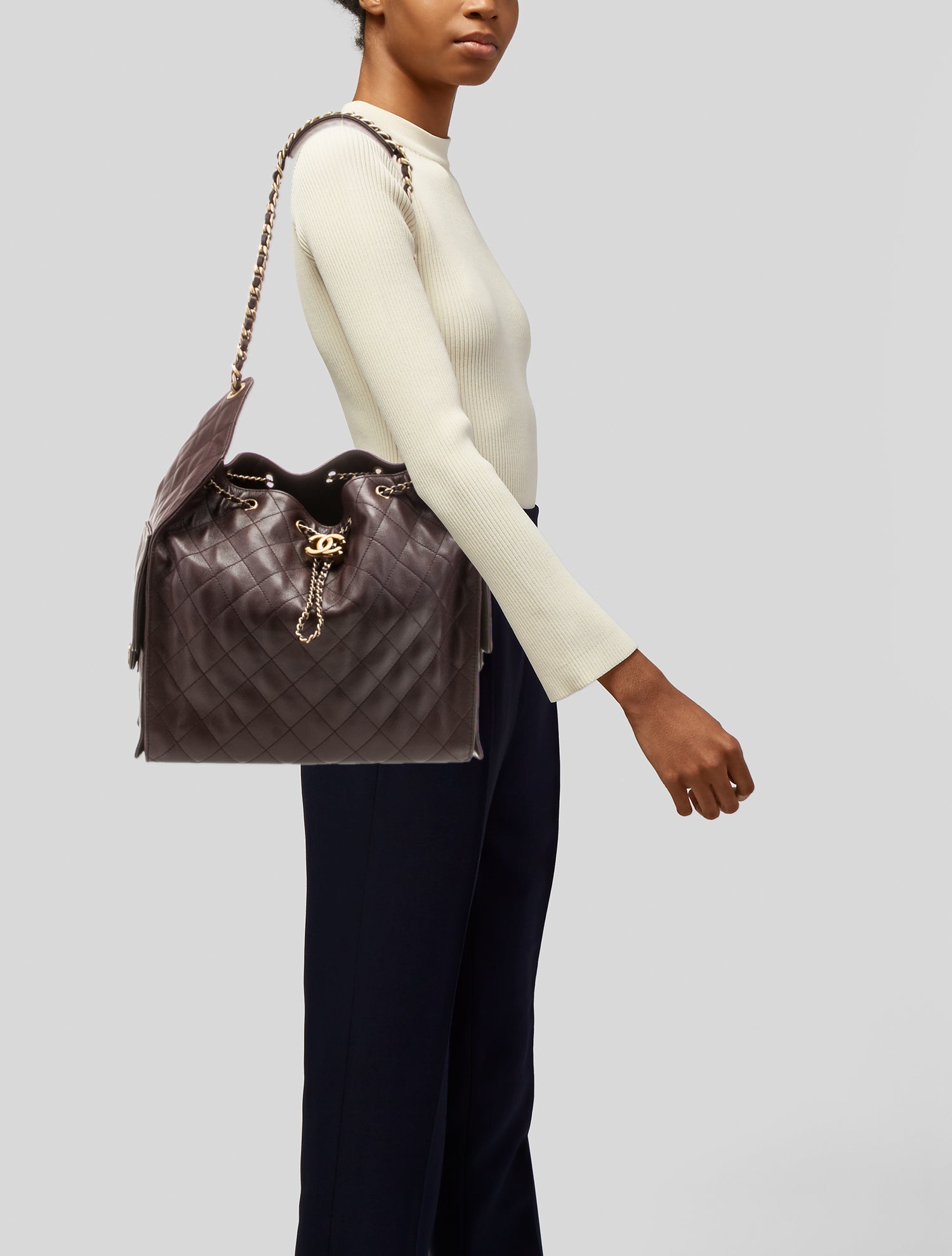 Chanel 2025 Medium 25 Hobo w/Tags w/Tags