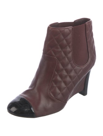 Chanel 2012 Interlocking CC Logo Pumps