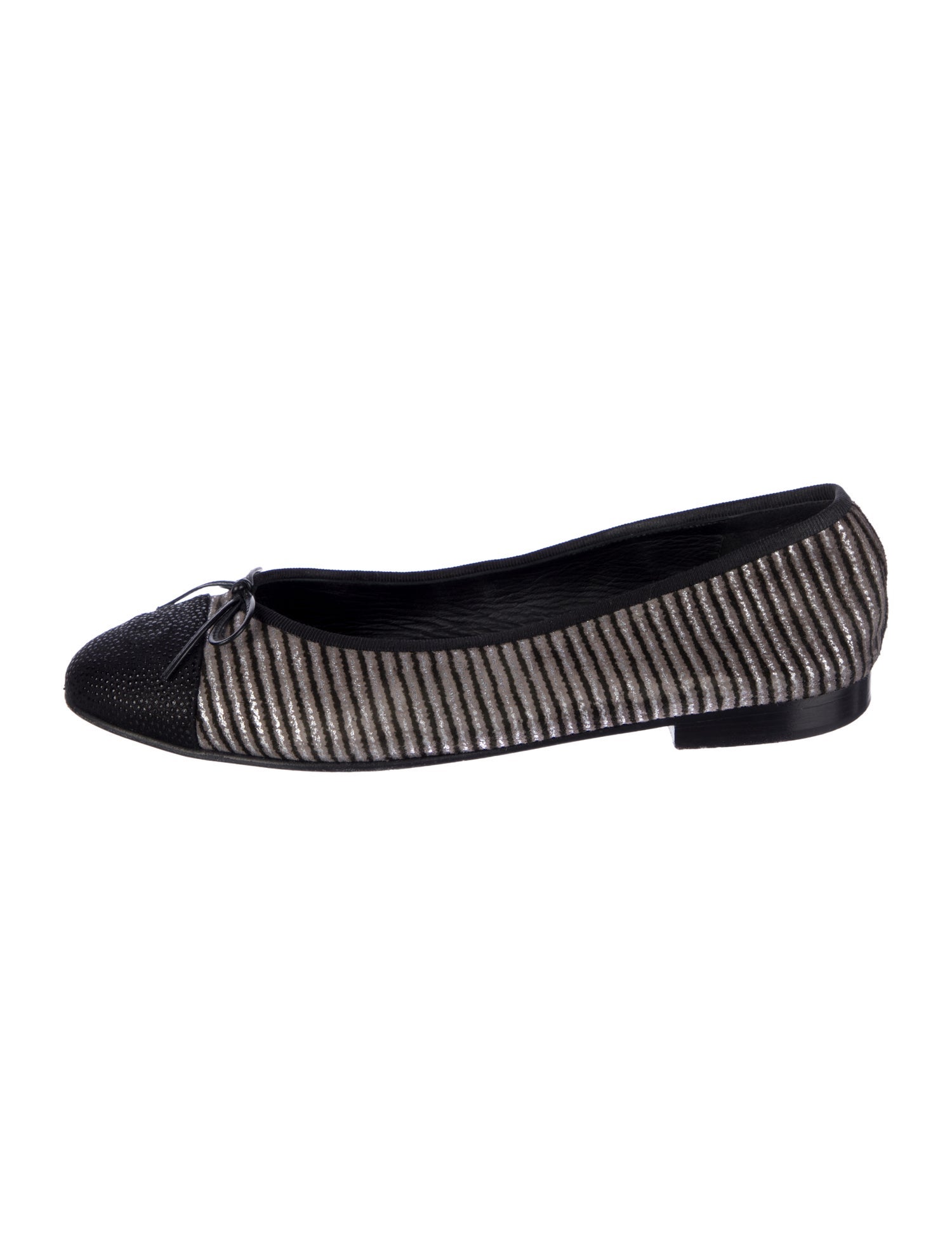 Chanel Interlocking CC Logo Suede Ballet Flats