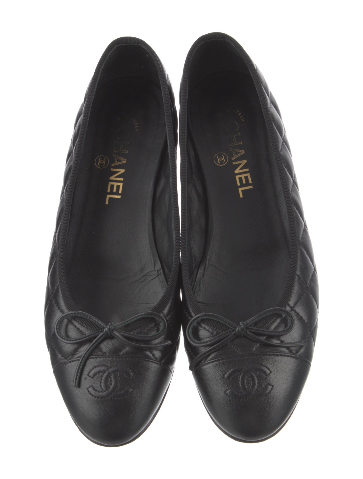 Chanel Interlocking CC Logo Leather Ballet Flats