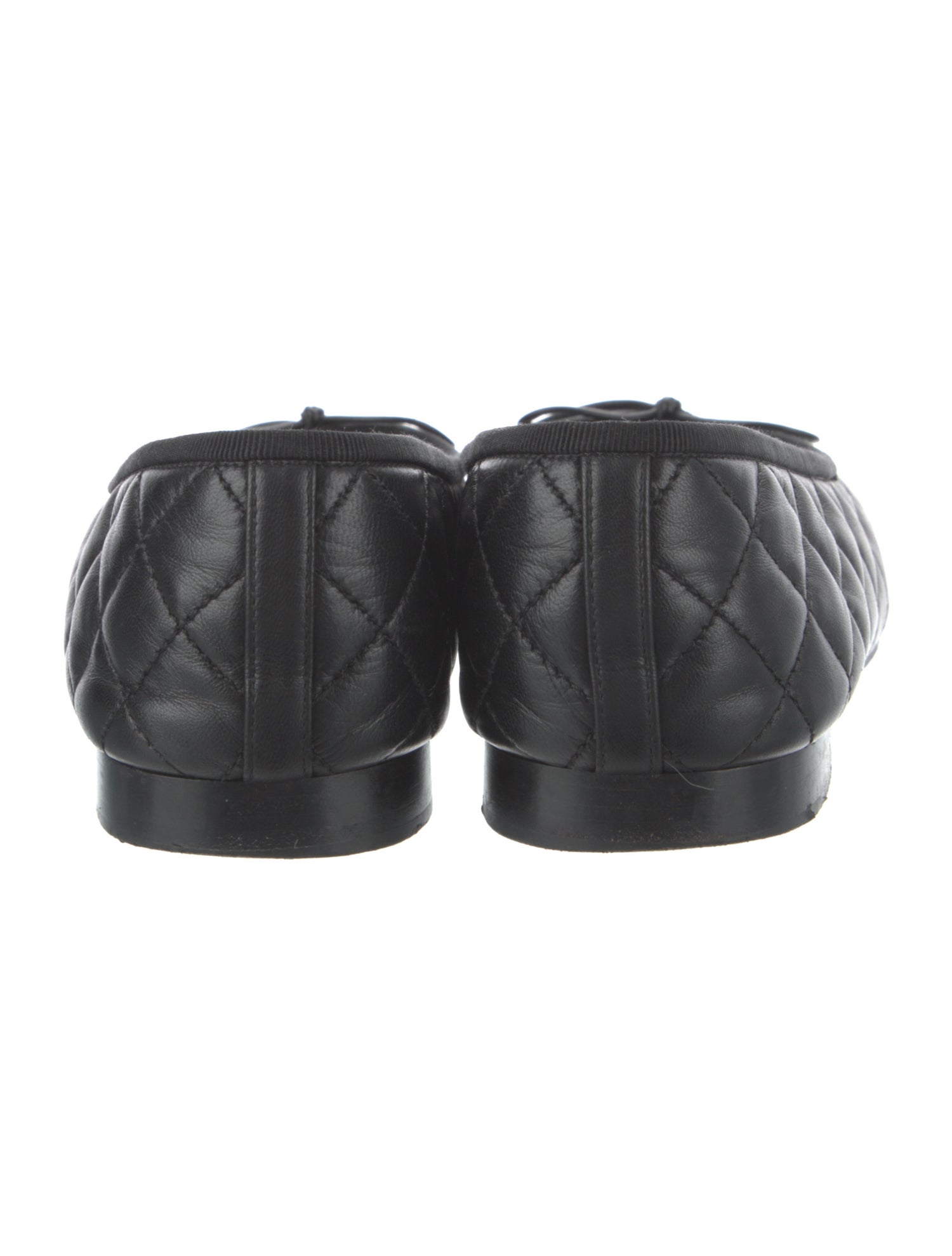 Chanel Interlocking CC Logo Leather Ballet Flats