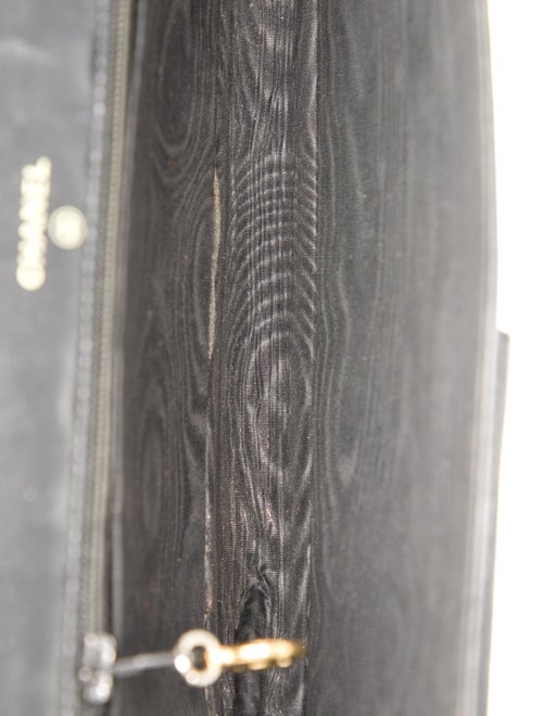 Chanel Timeless Wallet on Chain